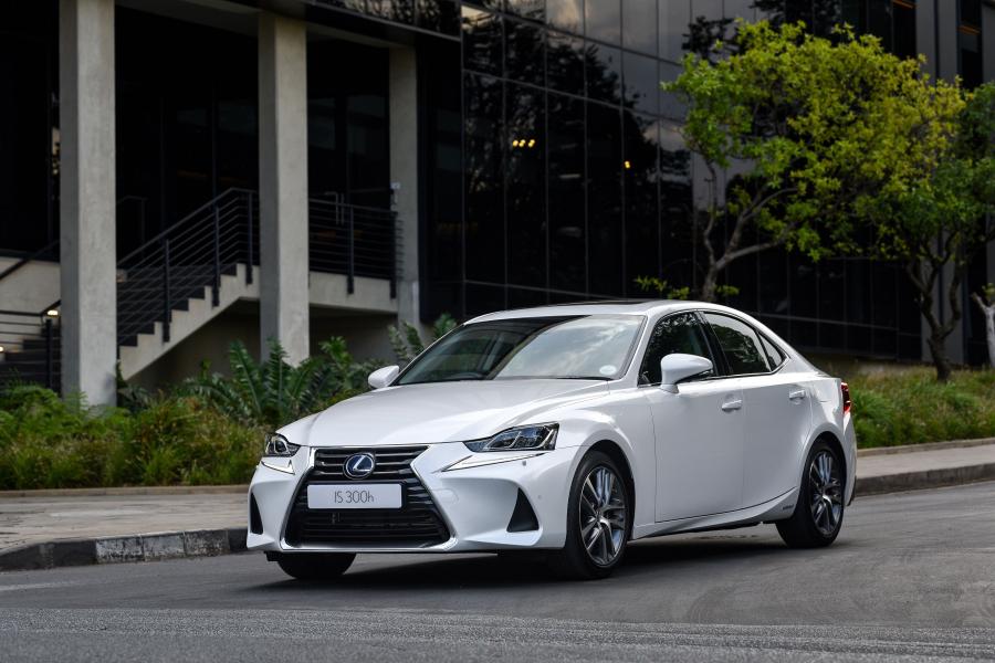  Lexus IS300h (XE30) 2018 года  (ZA) (фото 13 из 16)
